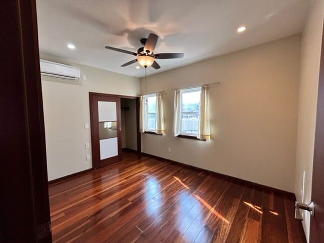 Building Photo - Like New Single Family Home in McCully!