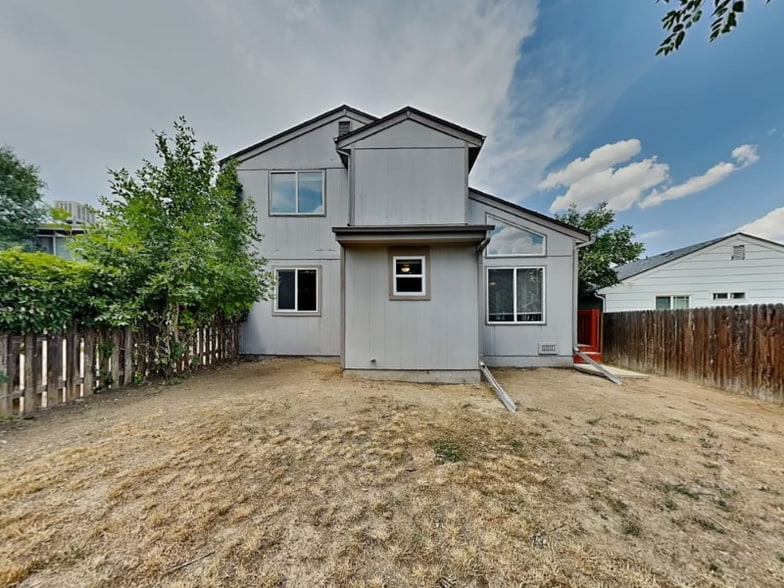 Building Photo - 17776 E Bethany Dr