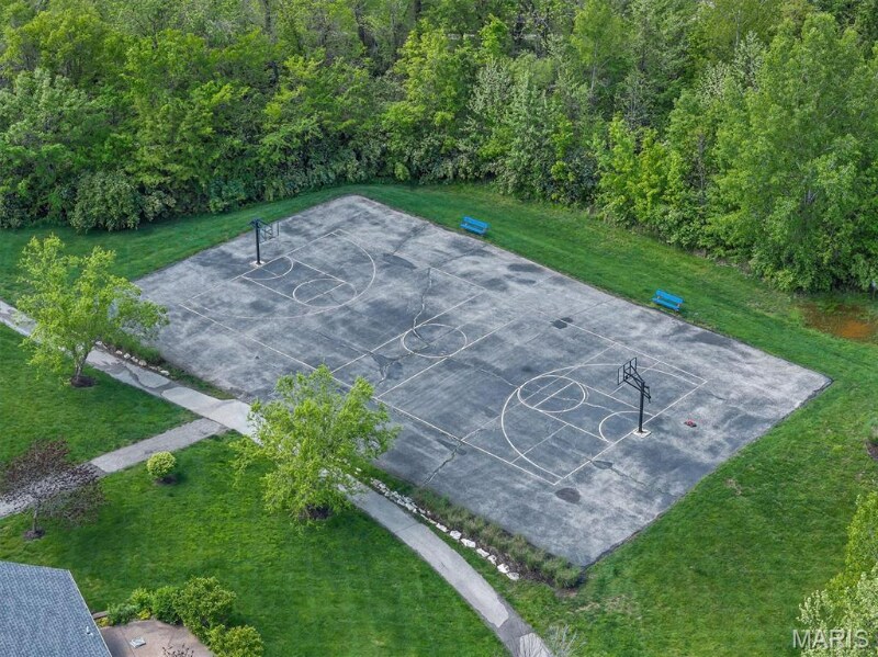 Building Photo - 32 Brushy Brook Ct