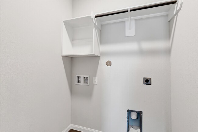 Building Photo - 2394 Tavo Trails Dr