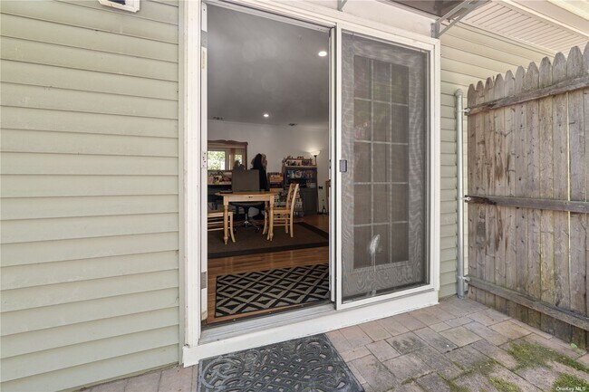 Building Photo - 1 Andrew Ct