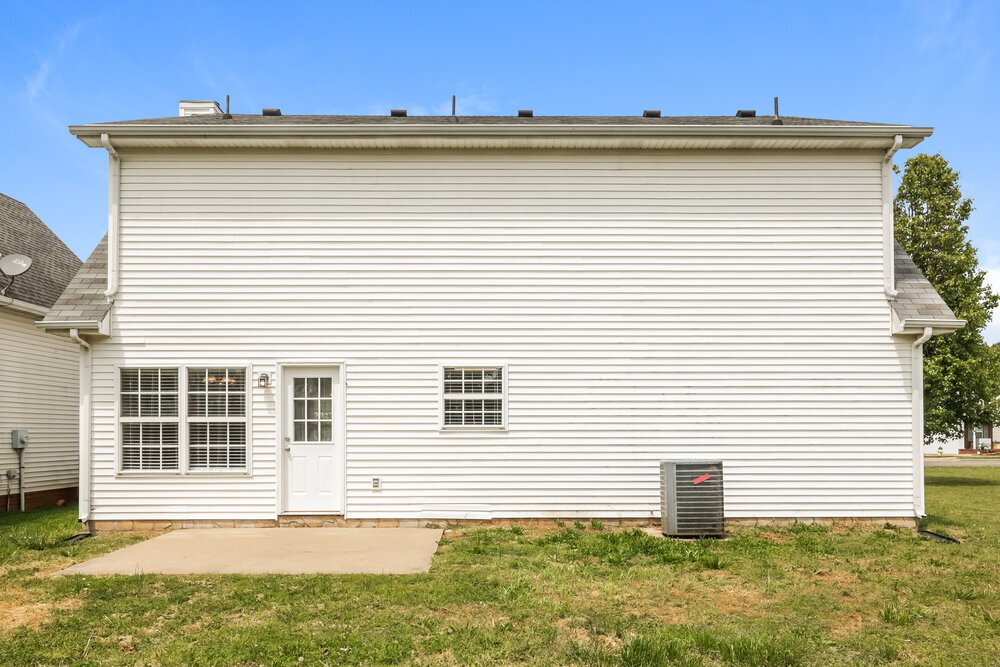 Building Photo - 1535 St Andrews Dr