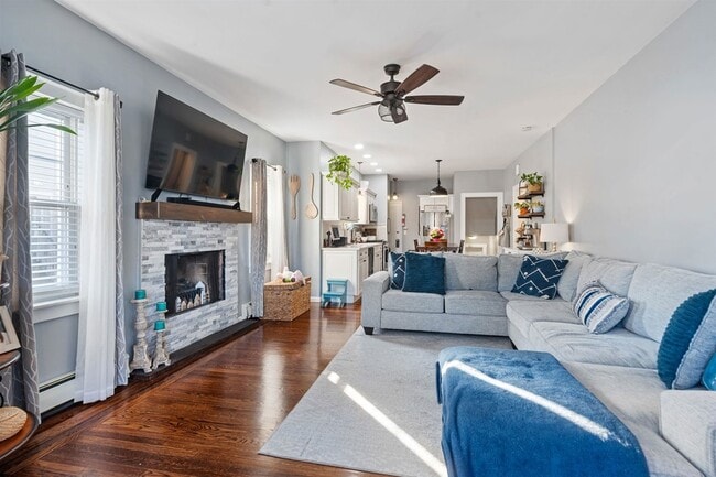 Building Photo - 1041 Stonewall Ln