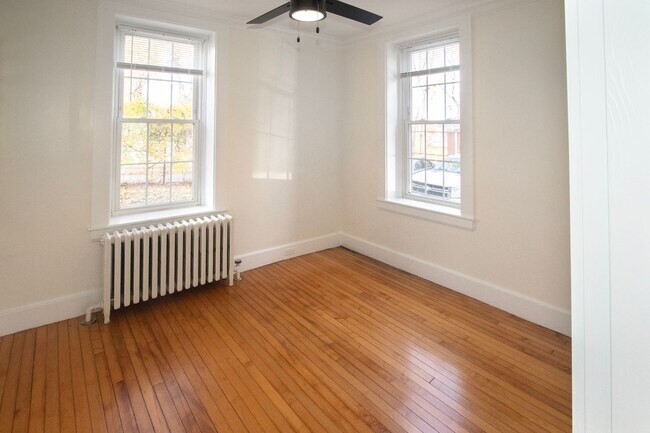 Building Photo - 57 Marcy St