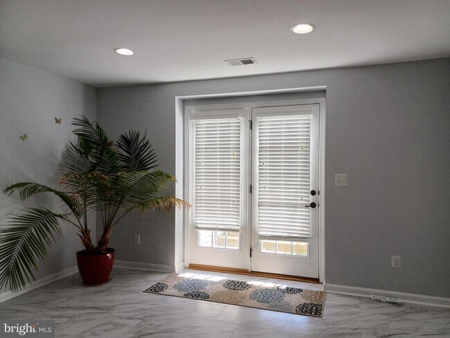 Building Photo - 25501 Emerson Oaks Dr
