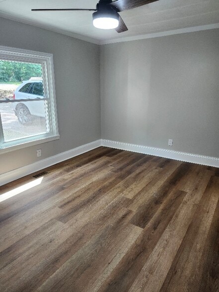 Building Photo - 401 McKenzie Dr