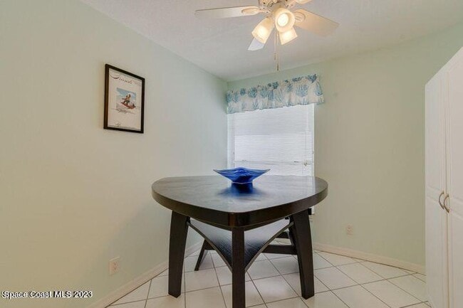 Building Photo - 6124 S River Run Dr