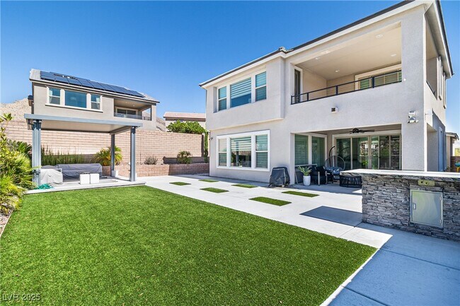 Building Photo - 10967 White Alder Pl