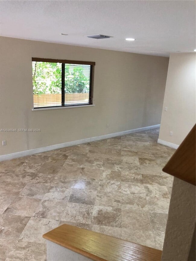 Building Photo - 3227 Gifford Ln