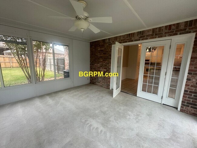 Building Photo - 4 Bedroom, 2 Bath, Cabot