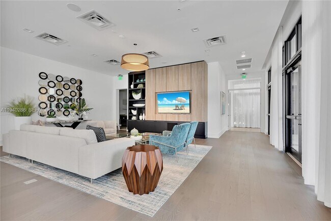 Building Photo - 8037 NW 42nd St