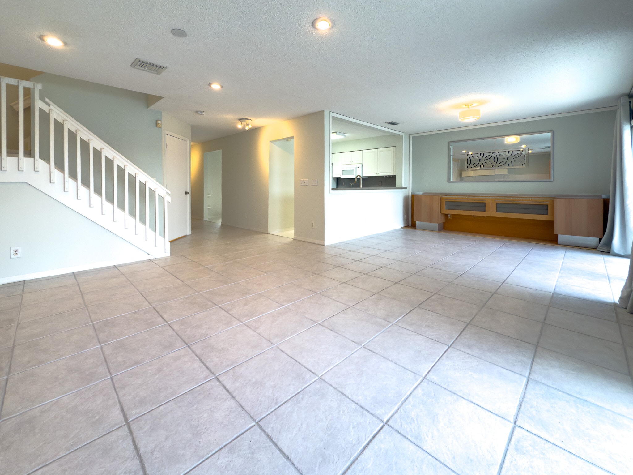 Building Photo - 1705 SW 110th Ter