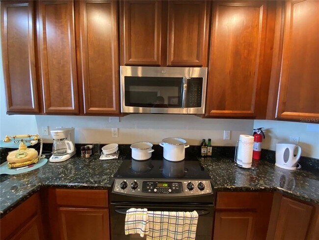 Building Photo - 6360 Water Crest Way