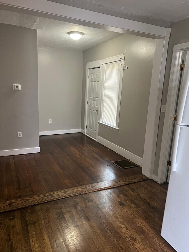 Primary Photo - 14 Poplar Rd