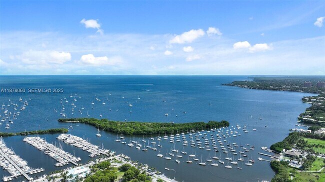 Building Photo - 2678 Tigertail Ave