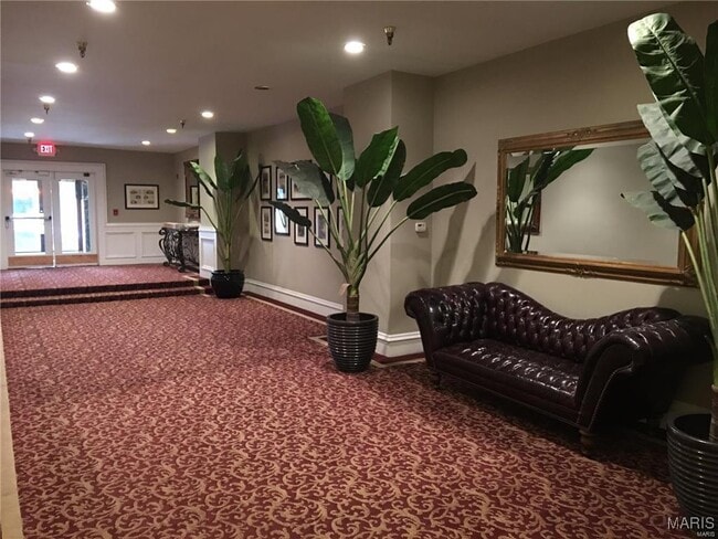 Building Photo - 1709 Washington St