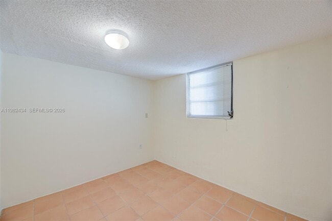 Building Photo - 229 Candia Ave