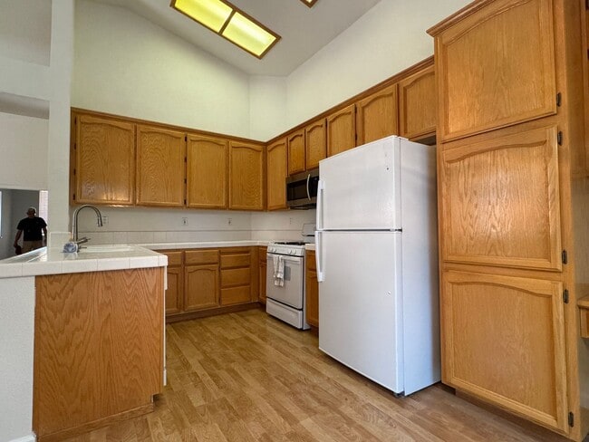 Building Photo - CLEAN AND COZY ONE STORY 3 BED, 2 BATH IN ...