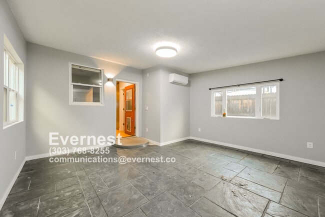 Building Photo - 76 S Washington St