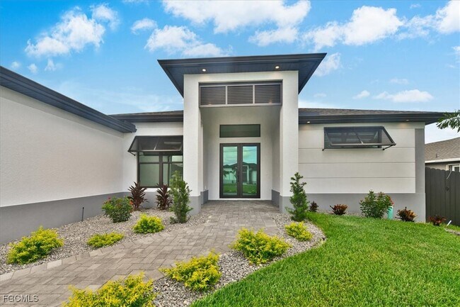 Building Photo - 2602 SW 27th St