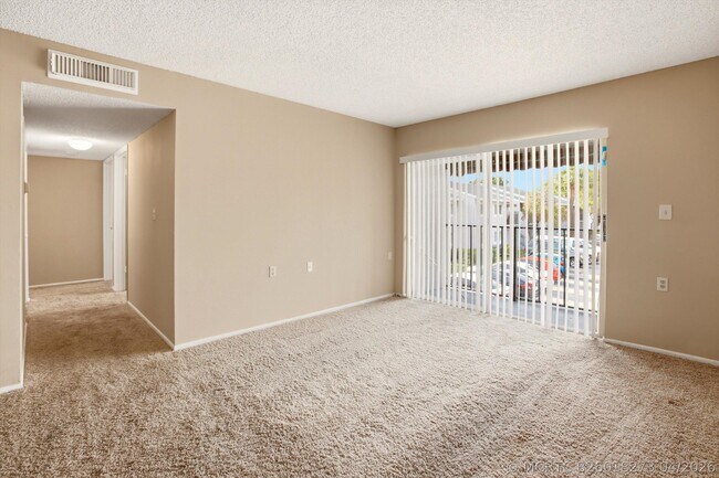 Building Photo - 1153 Lake Victoria Dr