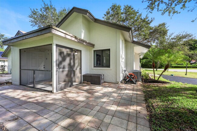 Building Photo - 3937 Arelia Dr