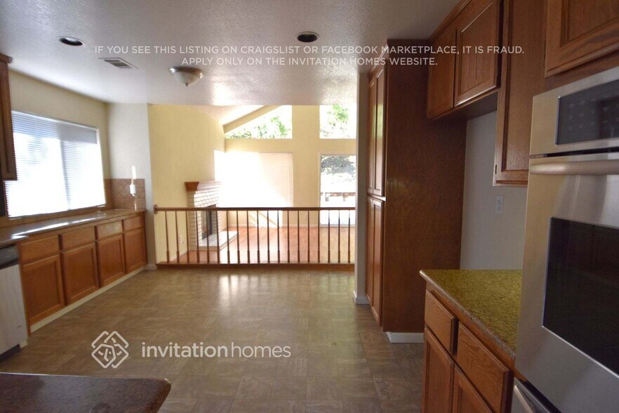 Building Photo - 4836 Georgia St