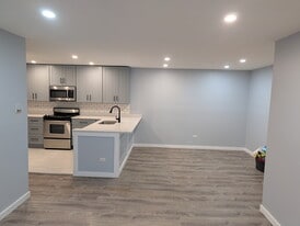 Building Photo - 262 George St