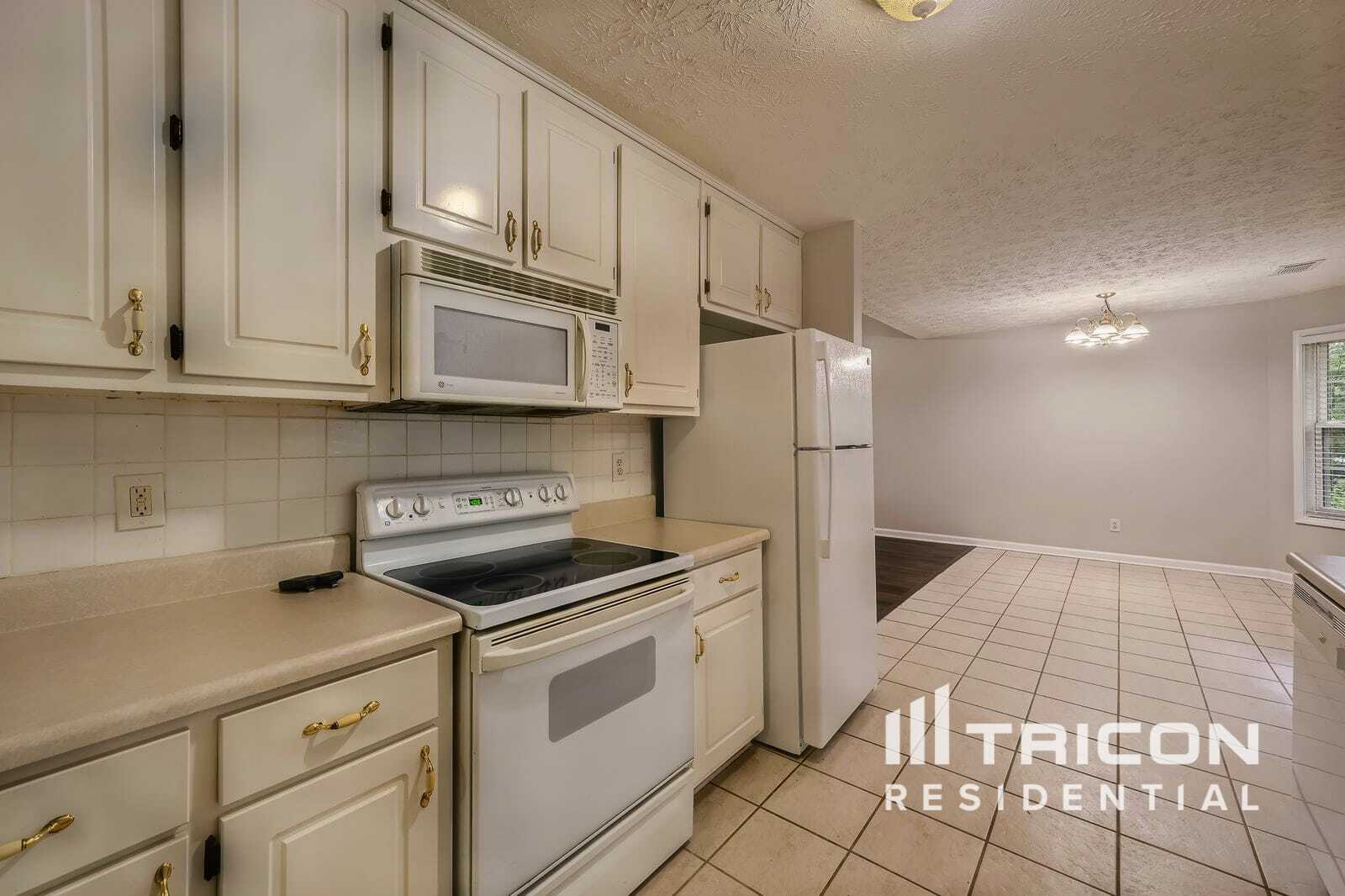 Building Photo - 1374 Lake Dow Rd