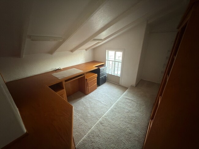 Building Photo - 17571 Cabela Dr