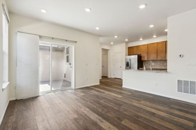 Building Photo - Fort Collins Lifestyle Exemplified by this 2 Bed, 2.5 Bath Paired Home!