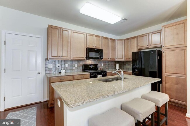 Building Photo - 20586 Geddes Terrace