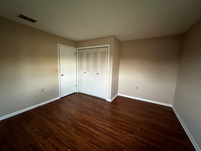 Building Photo - Beverly Hills Cutie 1/1