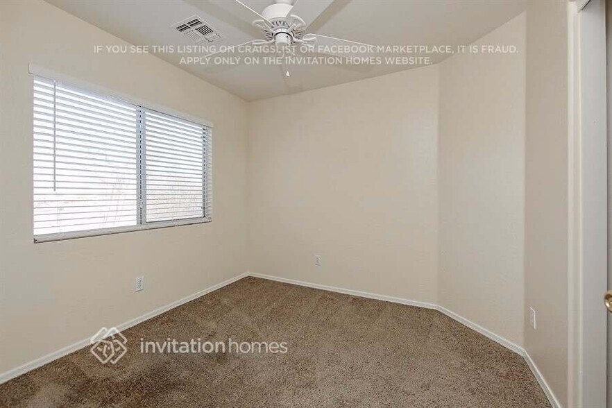 Building Photo - 3463 S 162nd Ave