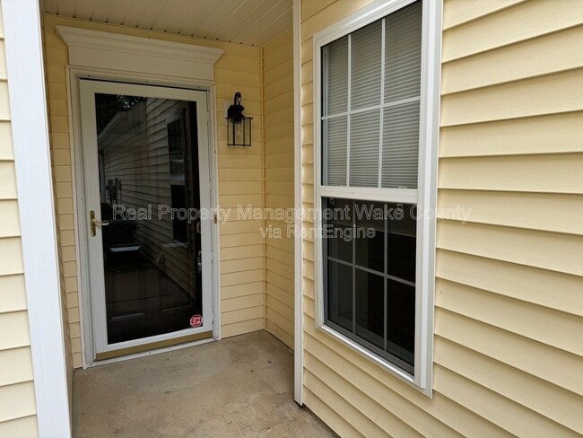 Building Photo - 2617 Vega Ct