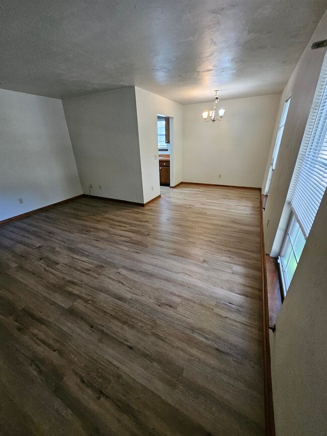 Building Photo - 2061 Rickards Rd