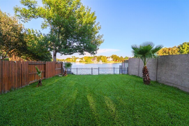 Building Photo - 14311 Ragus Lake Dr
