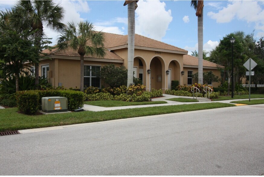 Building Photo - 5979 Monterra Club Dr