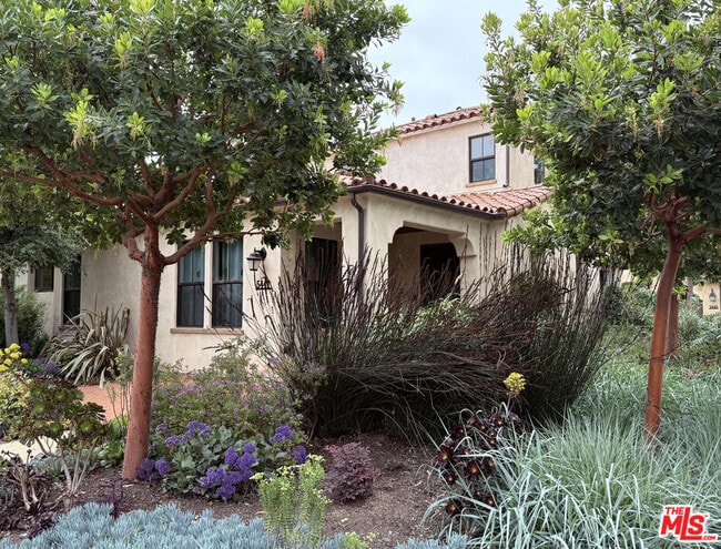 Building Photo - 5441 Tree Farm Ln
