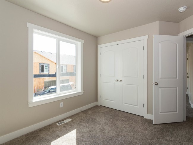 Building Photo - 2497 N 180th E