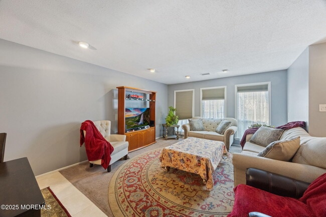 Building Photo - 335 Devon Pl