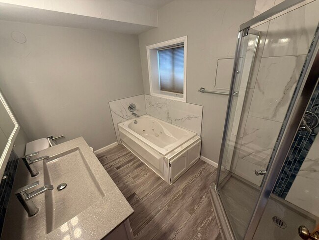 Building Photo - Updated 3-Bedroom Home Near Horsetooth Reservoir