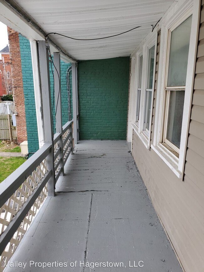 Building Photo - 56-60 E Franklin St