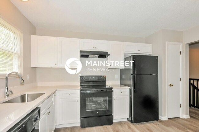 Building Photo - 3 Bedroom Pet-Friendly Home in FENTON, MO with Main Street Renewal