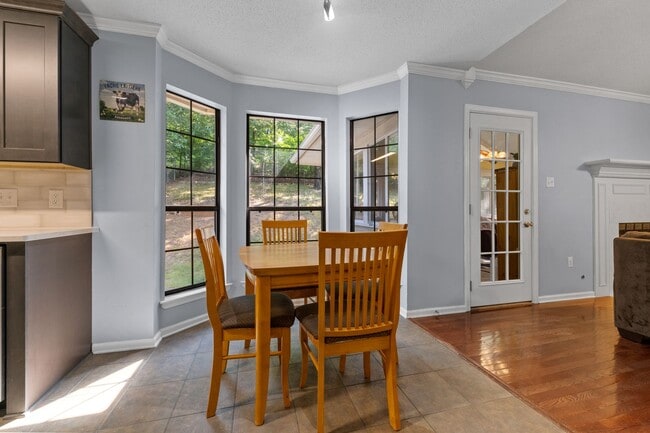 Building Photo - Lakewood rental!