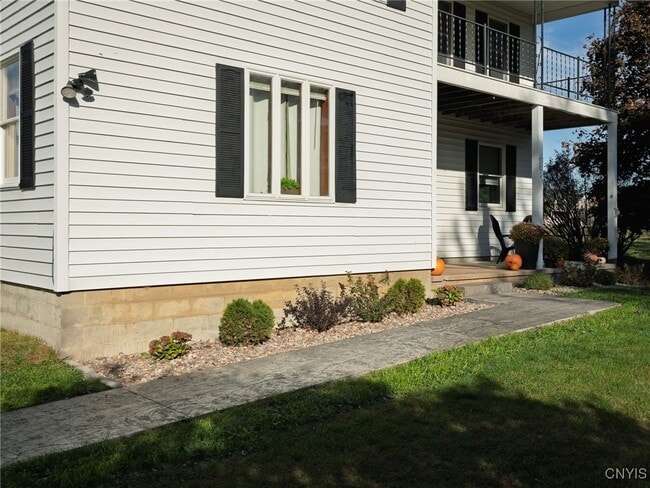 Building Photo - 35749 Sayre Rd