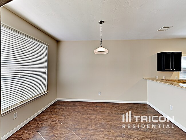 Building Photo - 21439 Palma Grove Way