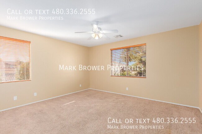 Building Photo - 1462 W. Roadrunner Dr.