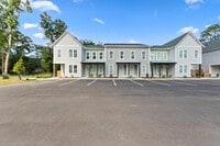 Building Photo - 503 N Walnut St