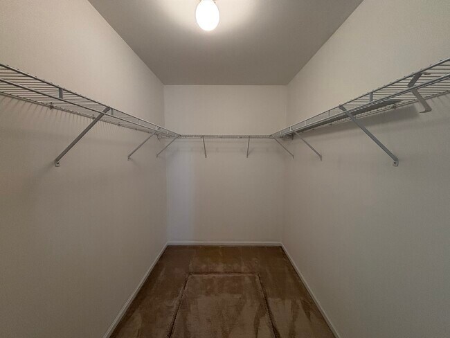 Building Photo - 1416 Finch Dr